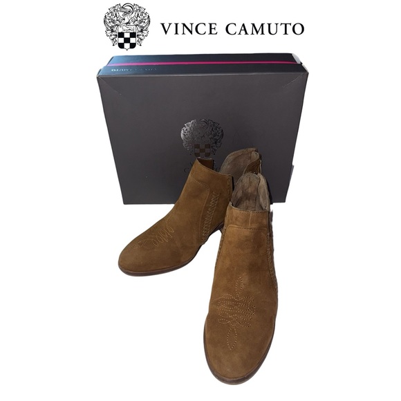 Vince Camuto Shoes - VINCE CAMUTO SUEDE BOOTS SIZE 10